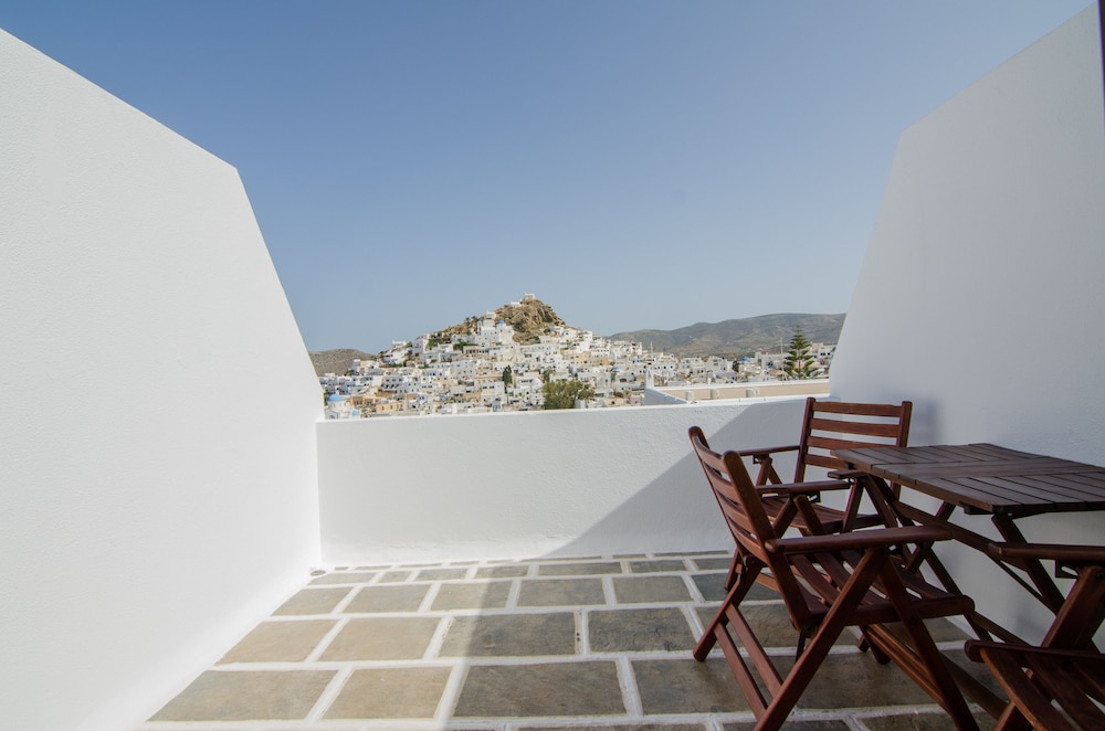 Hotel George & Irene Hotel - Image 1