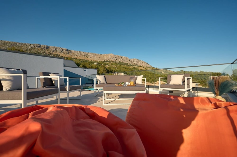 Villa Sunset - Luxury Adriatic Sea View Estate