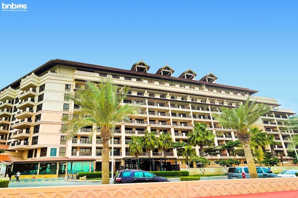 Sea View Super Luxurious Resort at Palm