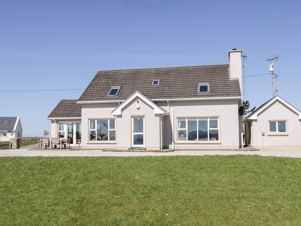 Inverbeg Cottage 1