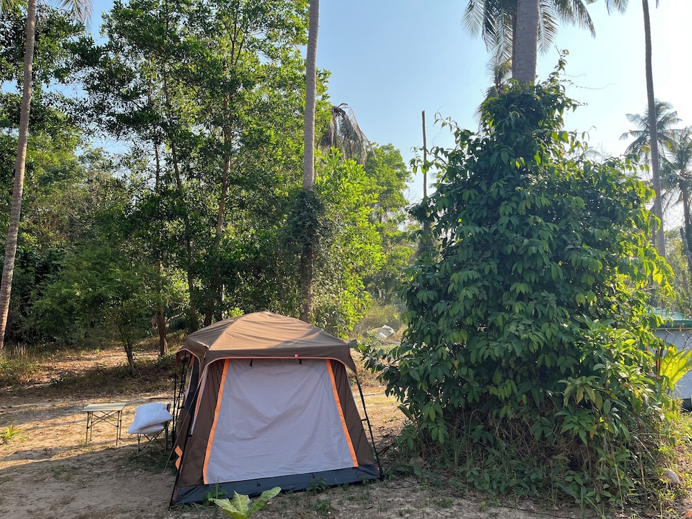 Tent Room