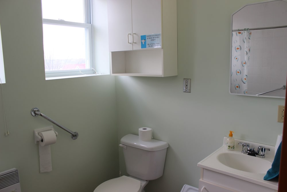Auberge Jeunesse Magog-Orford (Hostel)