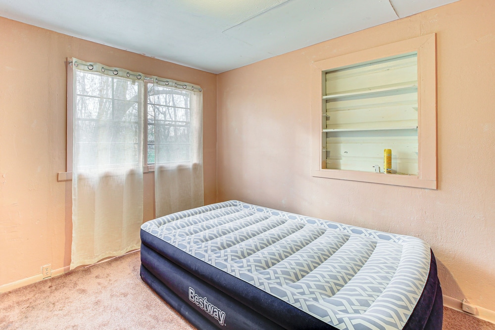 Pet-friendly Little Rock Home on Spacious Lot