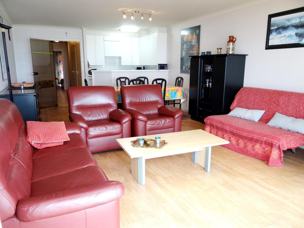 Apartment in Nieuwpoort Near Sandy Beaches