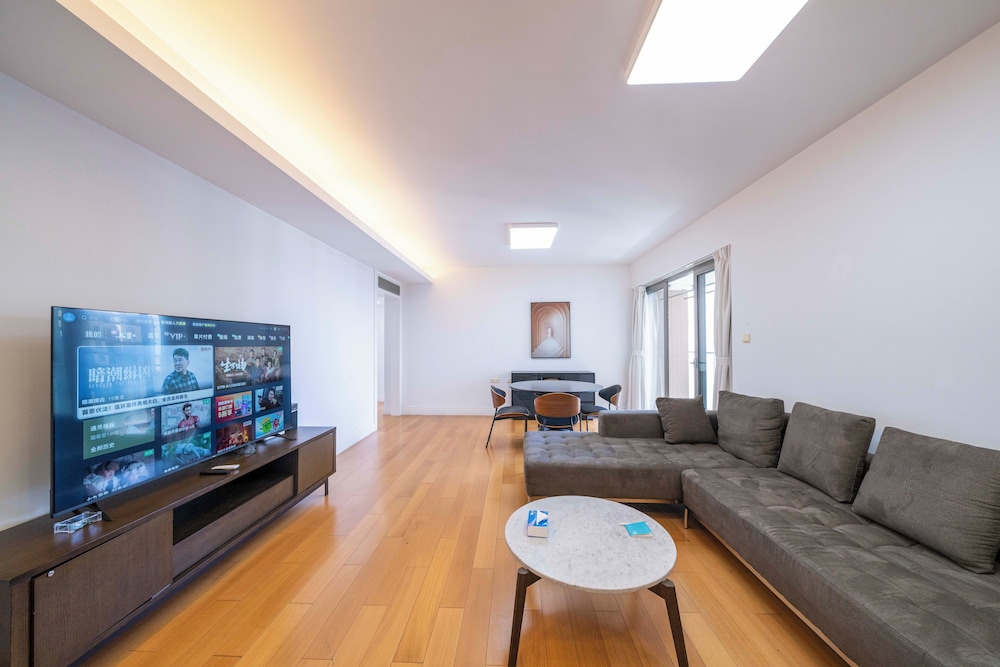 Tyms Family 3BR 2BA Apt Xujiahui Metro