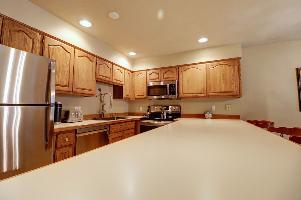 SkyRun Copper Mountain Resort Vacation Lodging