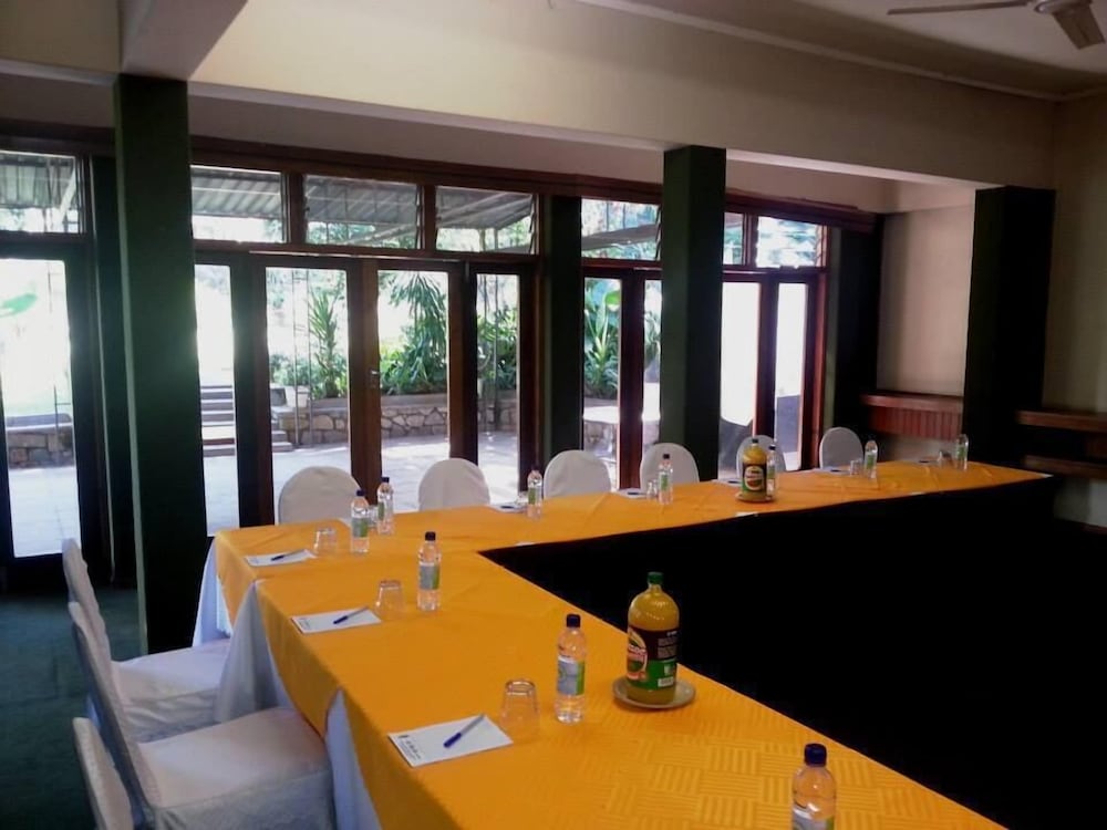 meeting & event spaces