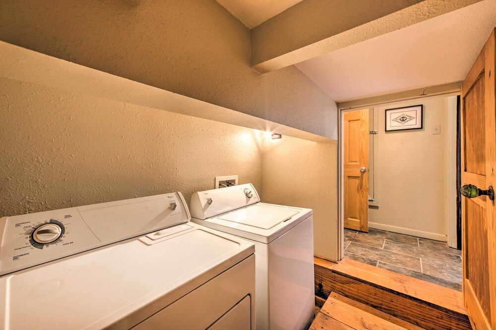 Marshall Vacations - Updated Apartment in Historic Dtwn Marshall! - Property Image 10