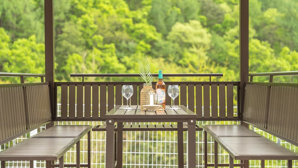 Hongcheon Sedona pet Pension view 4