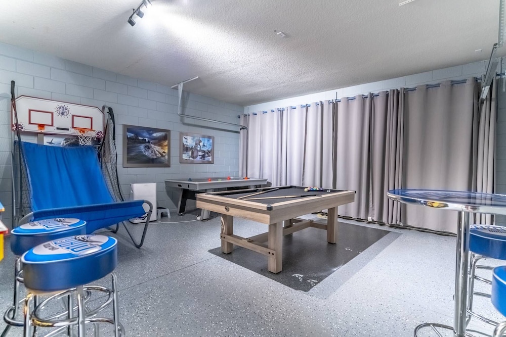 7812 Windsor Hills view 2
