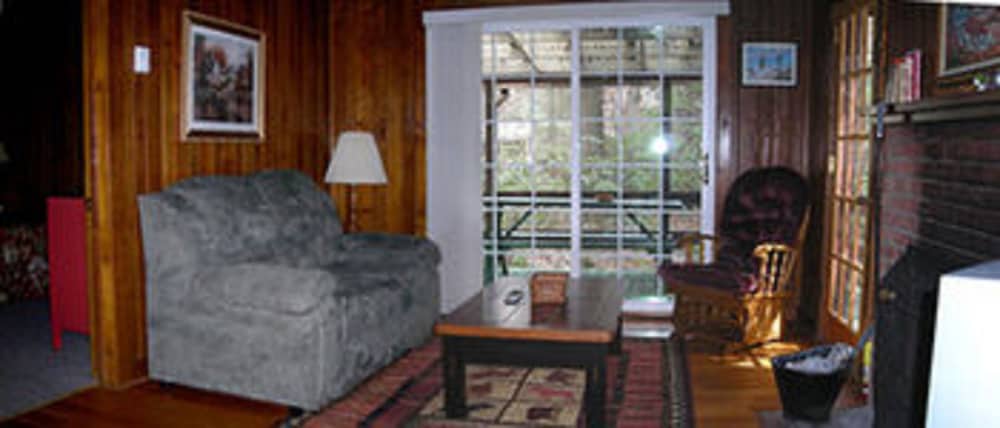 Cabins at Twinbrook Resort