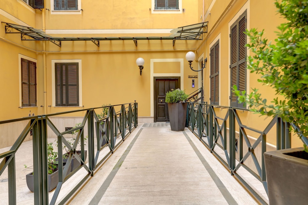 Colosseo Green Park – Home and More