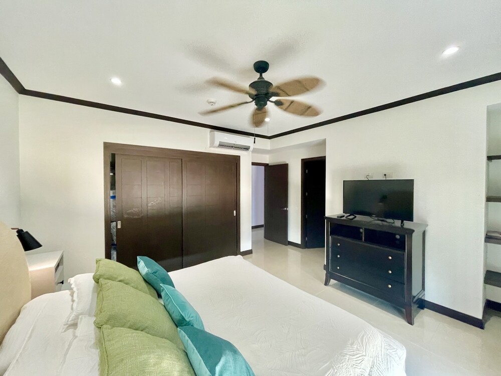Ocean View, Luxury Penthouse at Diamonte del Sol 702N by RedAwning
