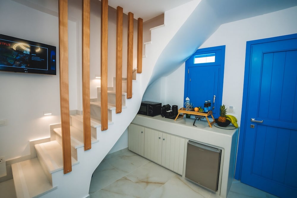 SantoNight Luxury Villas