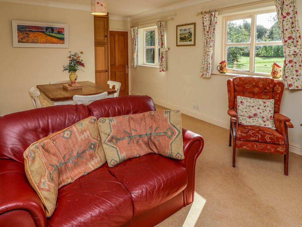 Hill Top Cottage view 3
