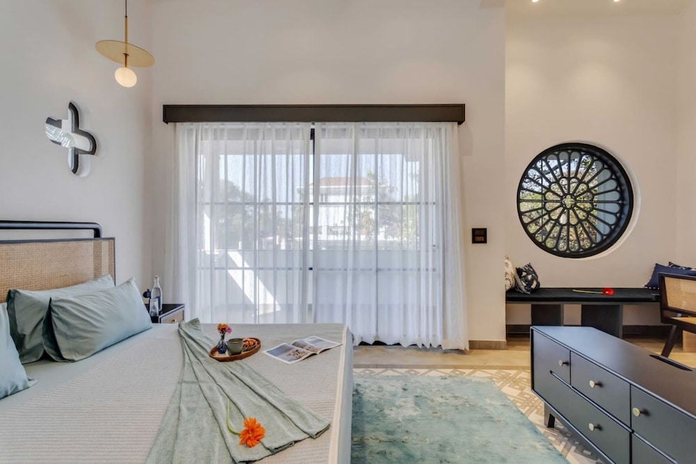 Lux 3BR Villa in Siolim 4km to Beach Wadi House