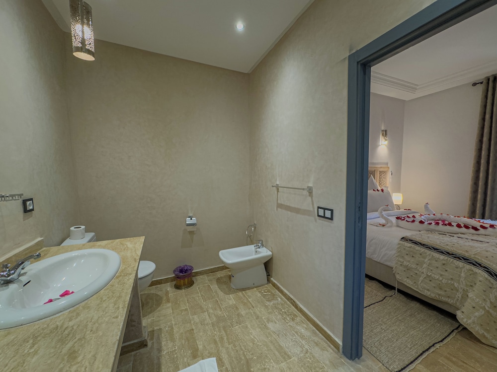 Riad Tonaroz Gold