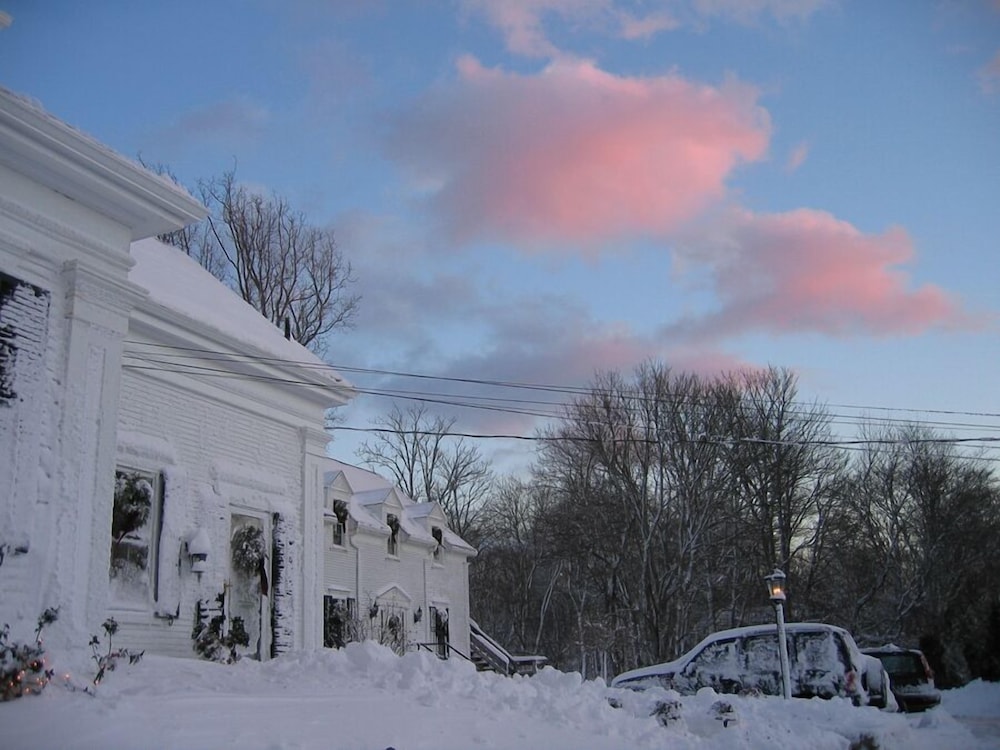 Liberty Hill Inn