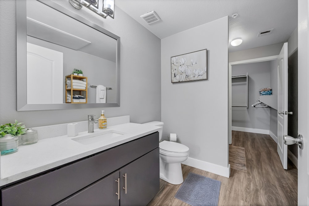 Central Relaxing 1br Phoenix Retreat Near Airport 1 Bedroom Apts