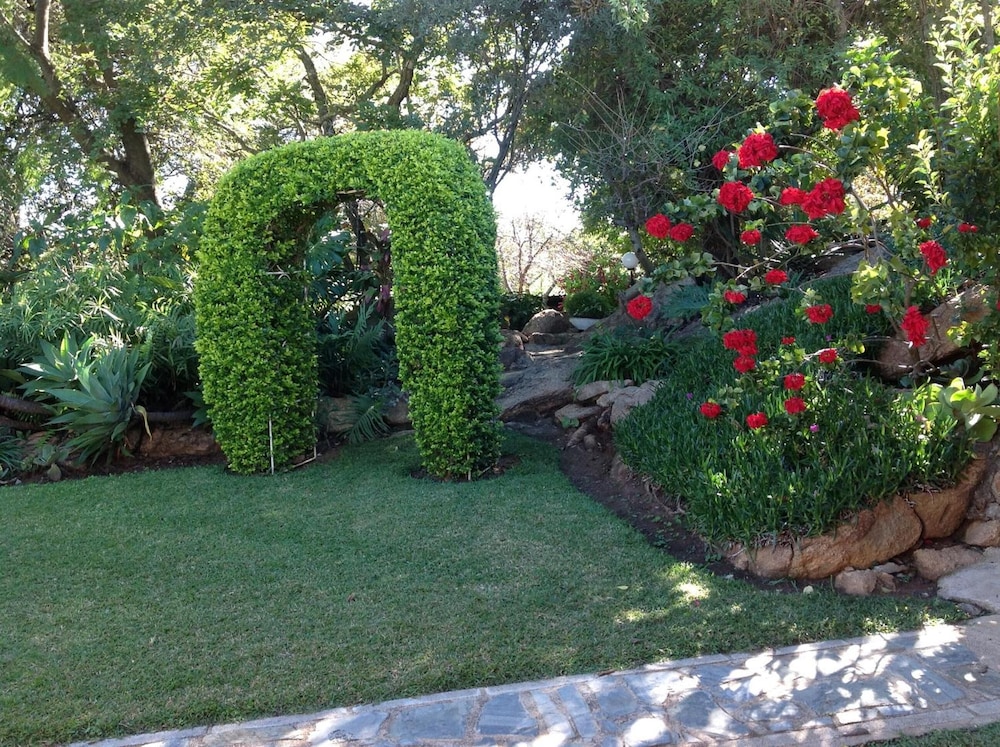 Lynn's Guest House