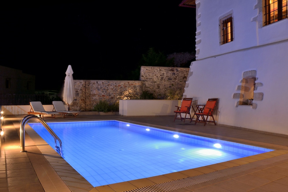 Mylo Villa