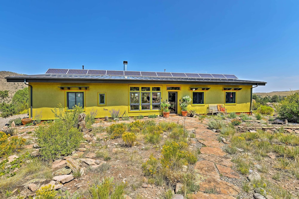 Family-friendly Del Norte Home w/ Stunning Views! view 3