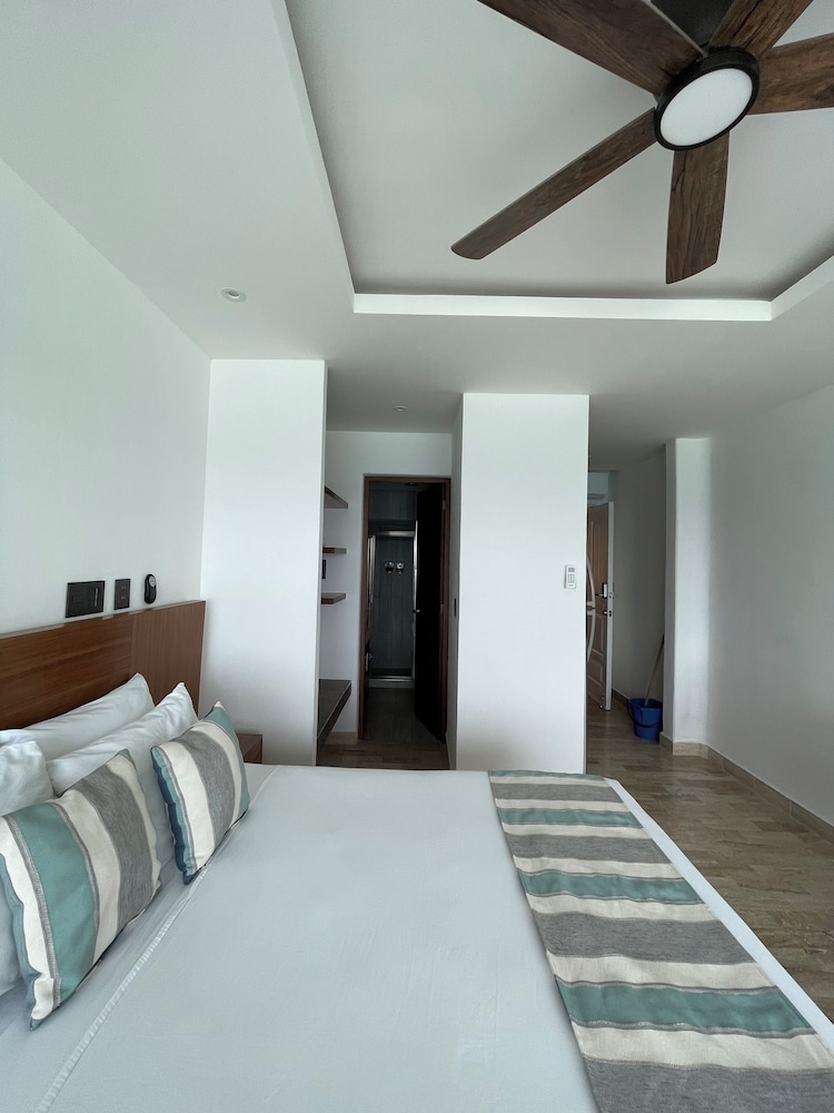 OvaCancun Apartments