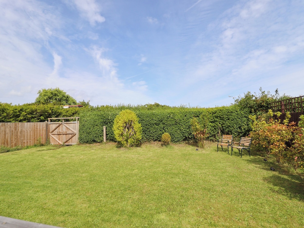 Meols Holiday Lodge