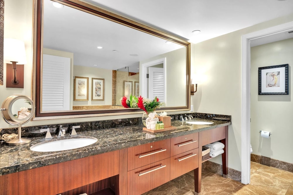Honua Kai Konea 3 Free Rental Cars KBM Resorts Extra Large Corner Suite! 3 Units, 7 Bedrooms Ml-1406