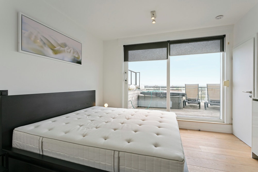 Penthouse in Blankenberge Near the Beach