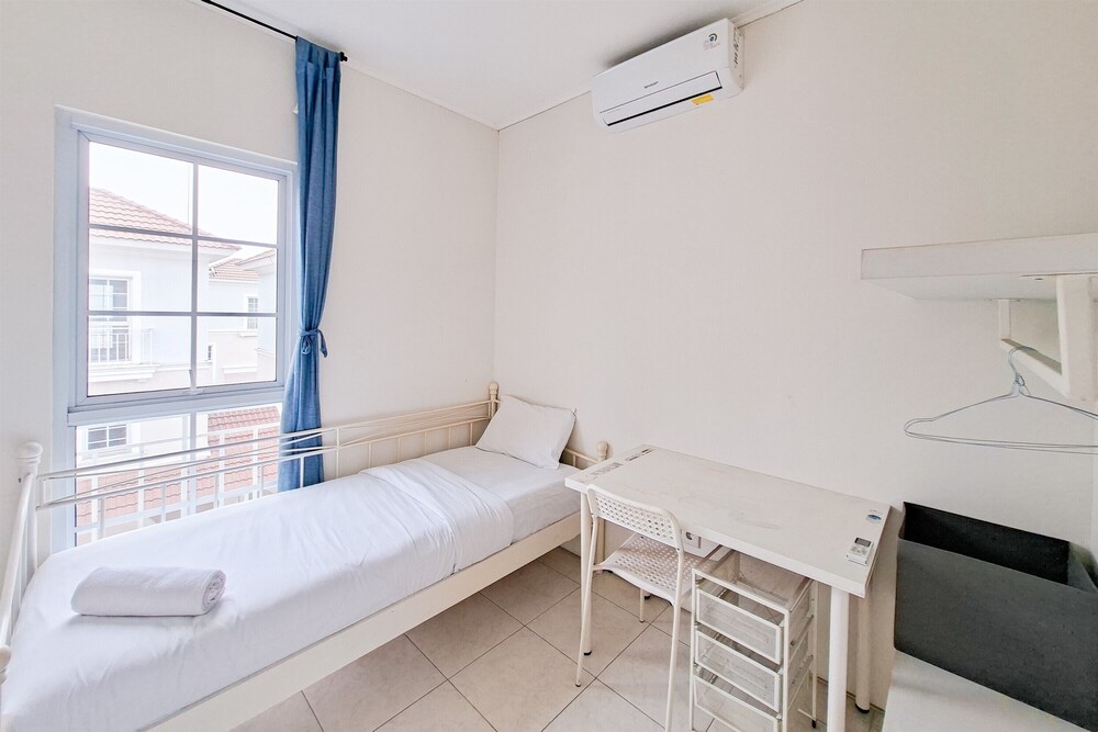 Modern 4Br Apartment At Guest House Vanya Park