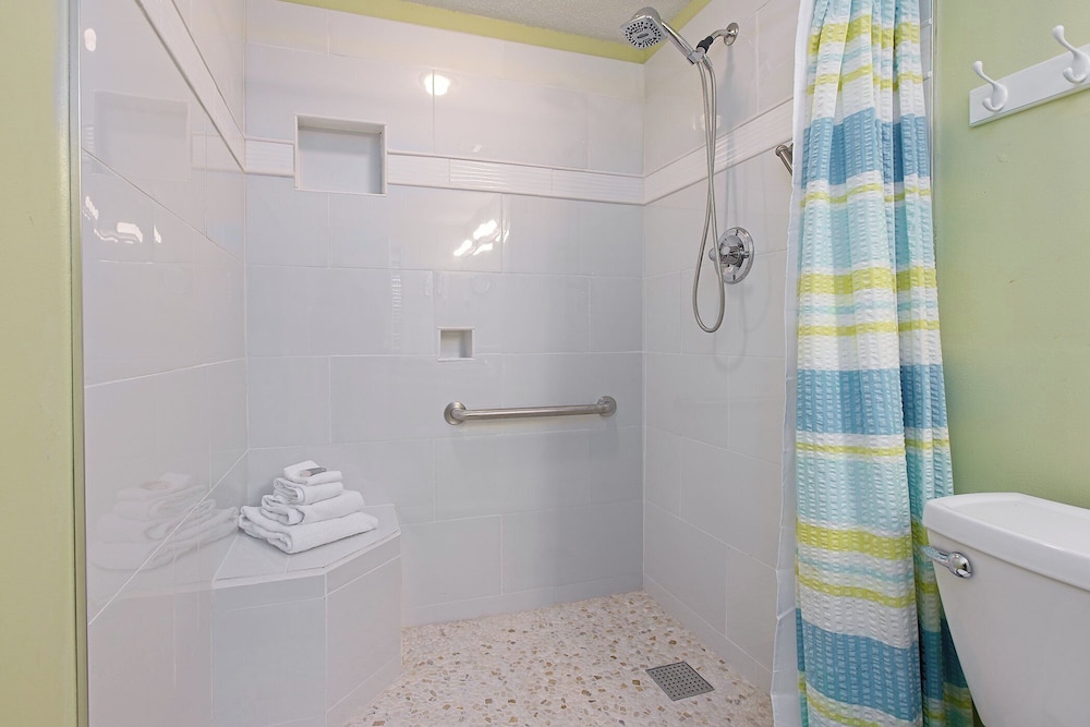 Emerald Key by Southern Vacation Rentals