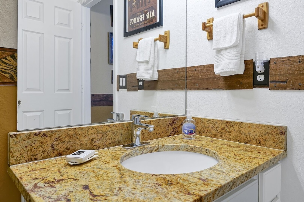 Wh7703cs Windsor Hills 4b/4ba Villa 4 Bedroom Home