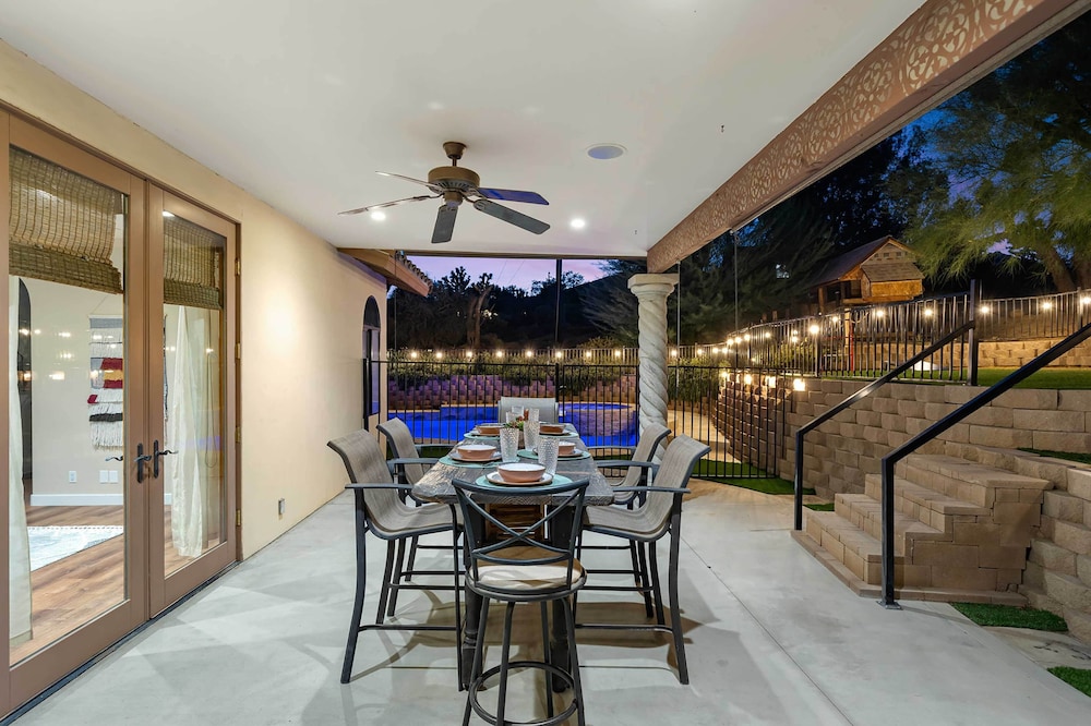 Yucca Valley Vacation Rental: Private Pool + Spa! view 5