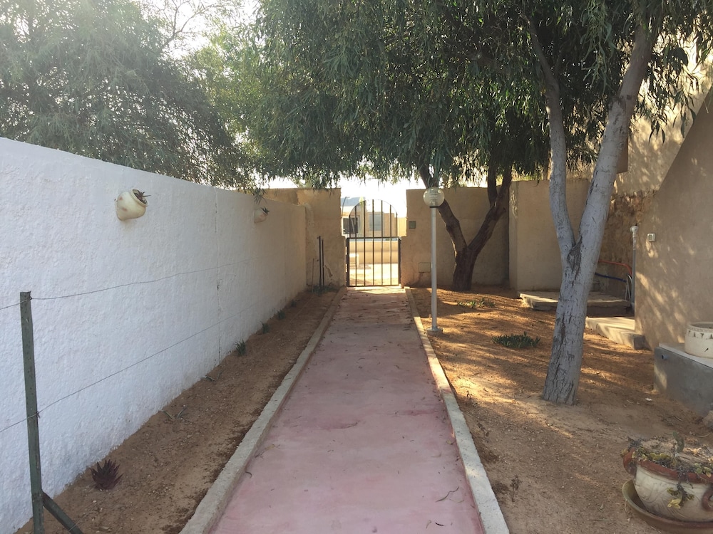 Photo 16