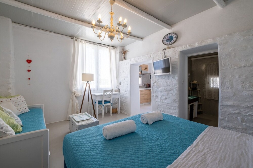 Votsalaki new Studio in Parikia Paros