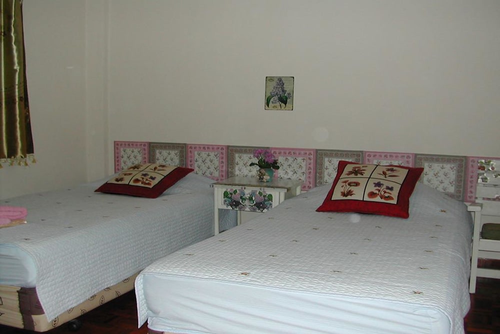 Hua Hin Tour Guesthouse
