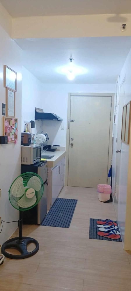 Luxurious 9th Floor Studio in Quezon City With Private Pool