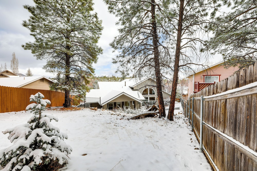 Near Hiking & Golf: Peaceful Home in Flagstaff!