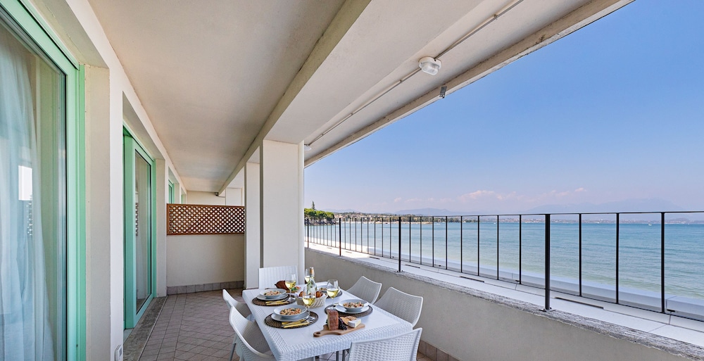 Residenza Miralago - 24 Clodia - Locazione BK