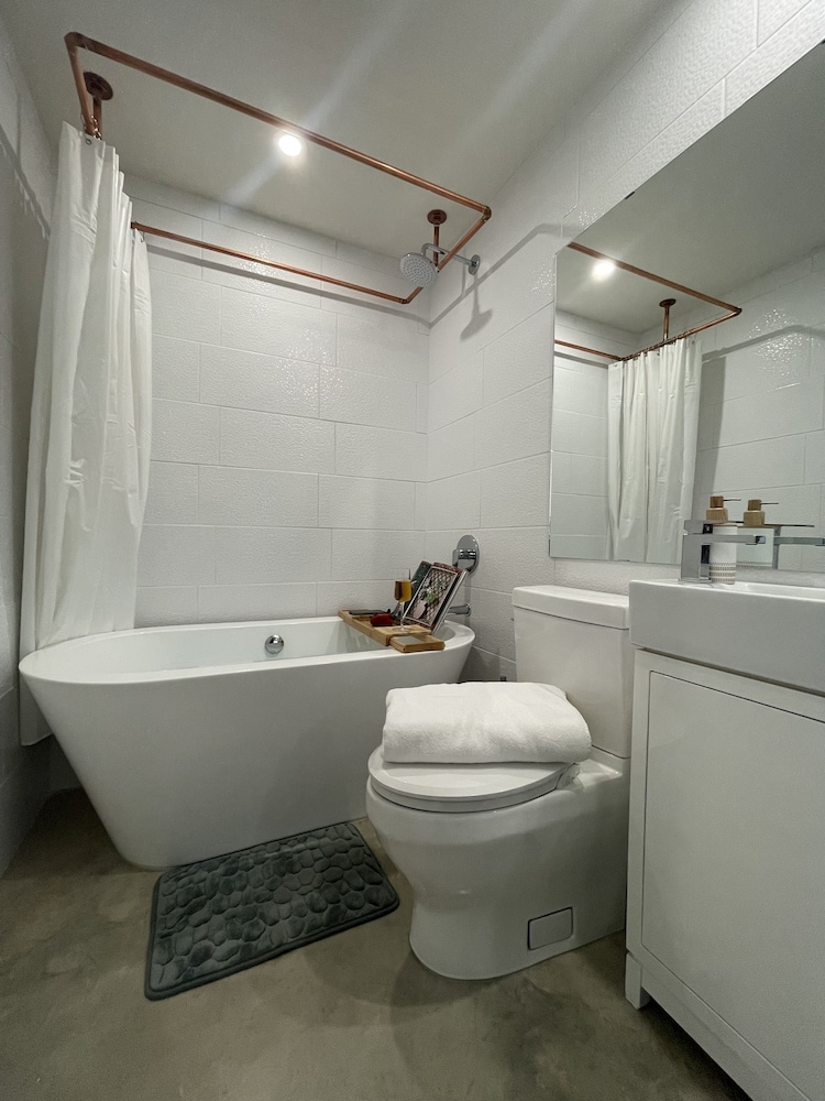 Suite III at The IV HAUS