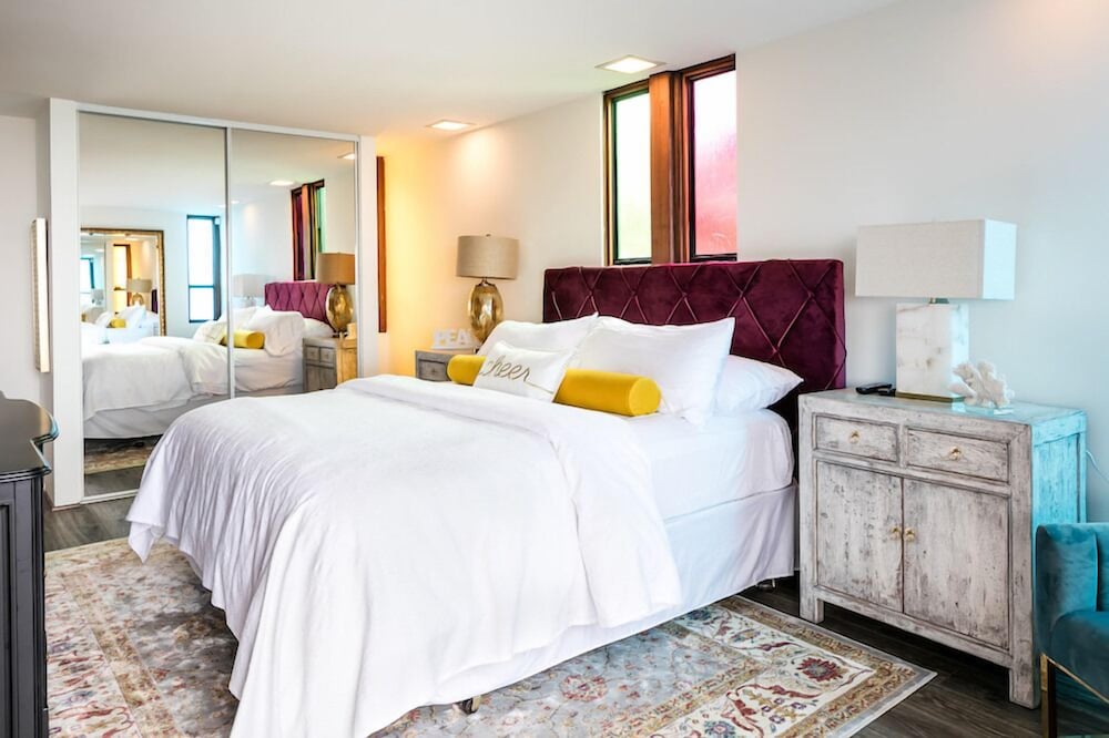hotel room