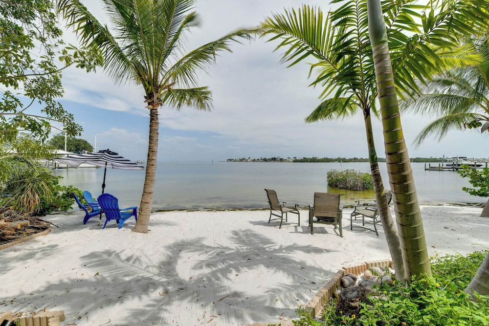 Private Beach + Outdoor Oasis: Home in St Pete!