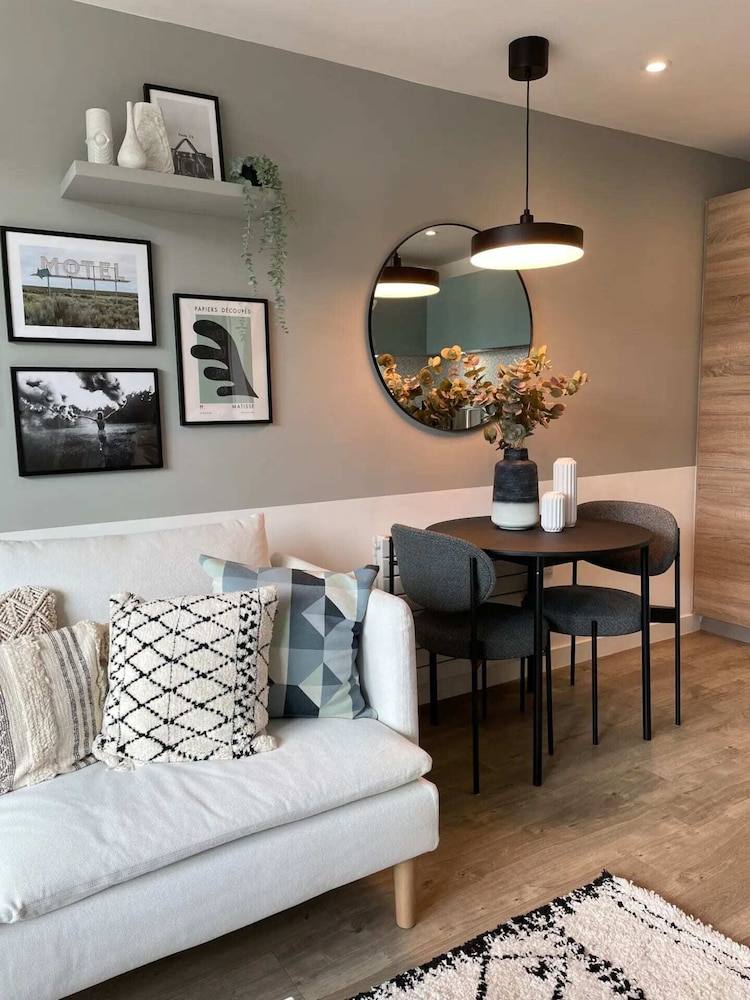 Chic 1 Bedroom Apartment Near Tooting Broadway