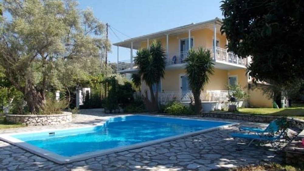 Iris Villa en Lefkada — recepcion & lobby