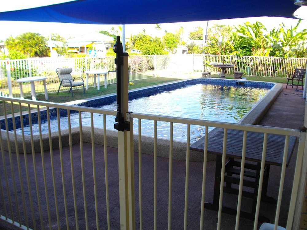 Kurrmine Beach Motel