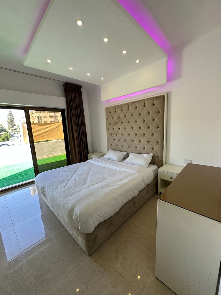 Luxurious Amman Apartment With Private Pool and Modern Amenities