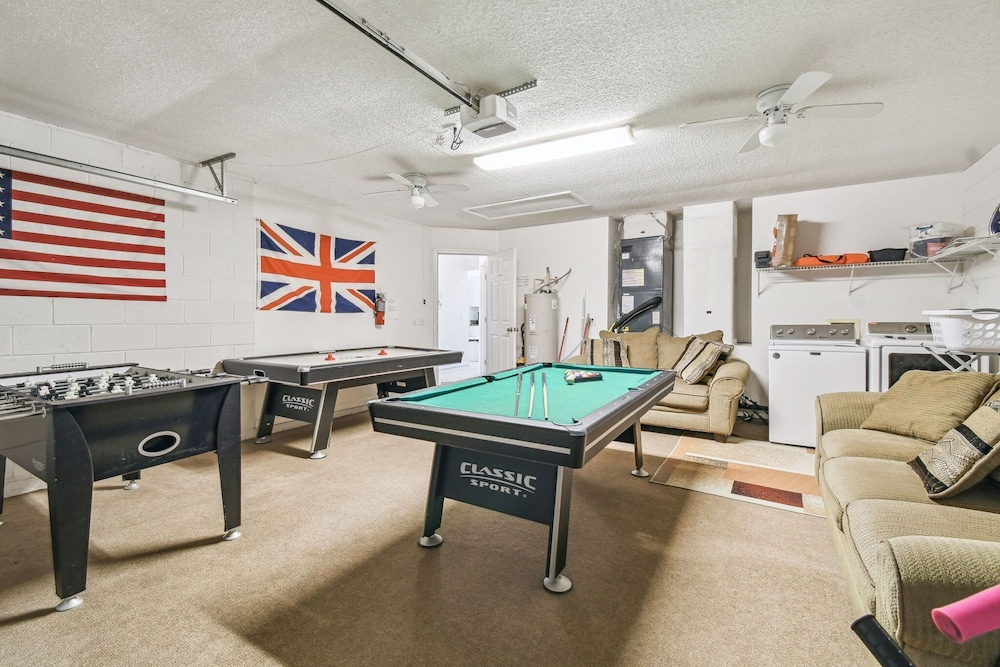 Home w/ Private Pool & Game Room - Near Disney!
