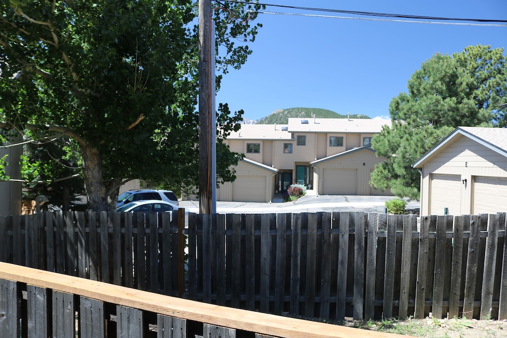 Columbine Inn