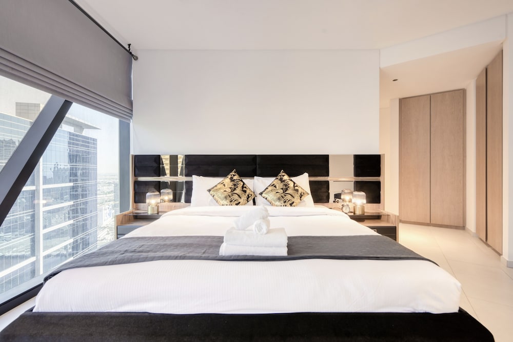 Maison Privee Marquise Square